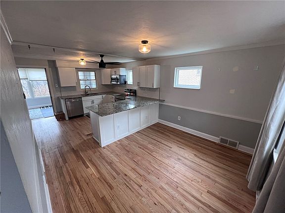 5th image of 4883 E Willock Rd