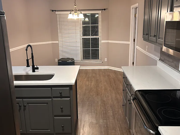 2708 Meadow Park — Photo 12