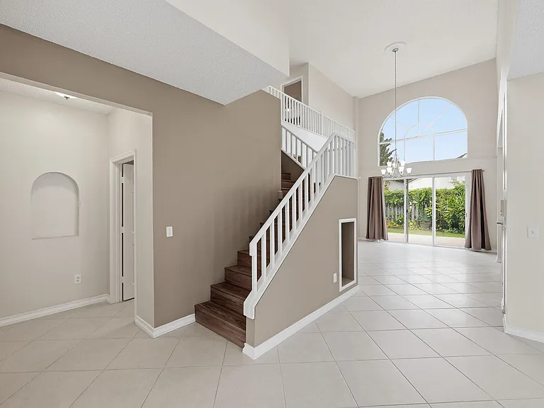 18474 Old Princeton Ln — Photo 5