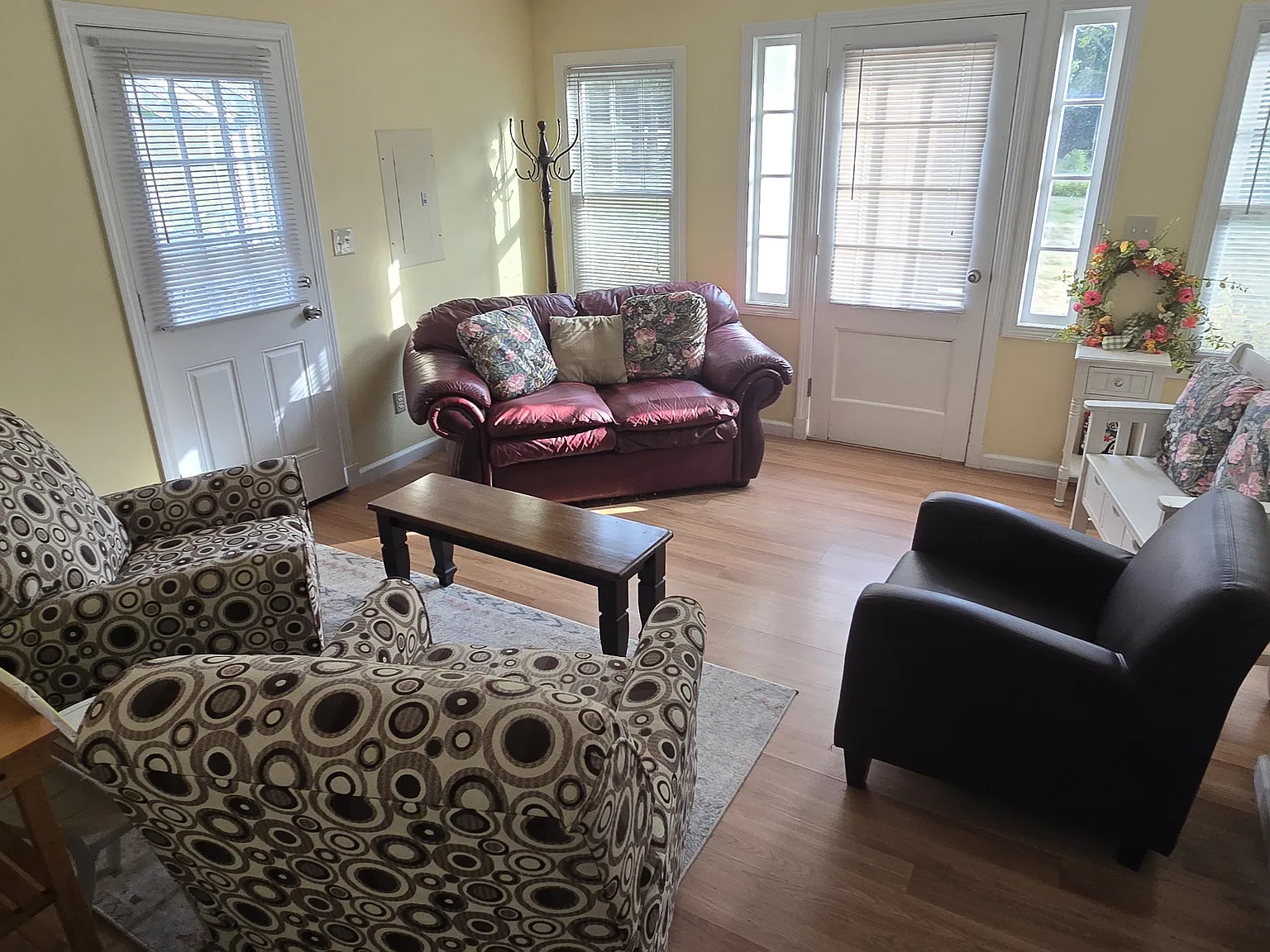 5000 Ridge Rd — Photo 4