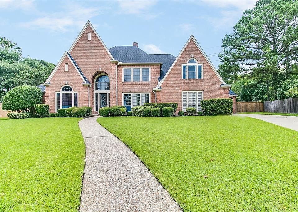 1st image of 15915 Bayou River Ct