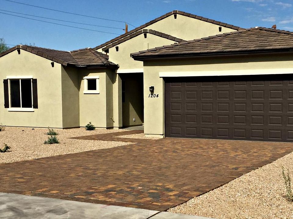 1st image of 1204 E Desert Dr