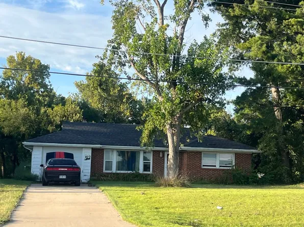 6115 N Highway 67, Florissant, MO 63034