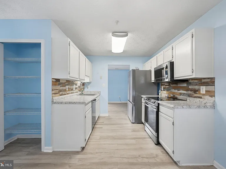 22713 Othello Ln — Photo 6