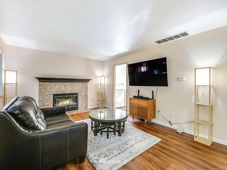 35018 13th Pl SW — Photo 3