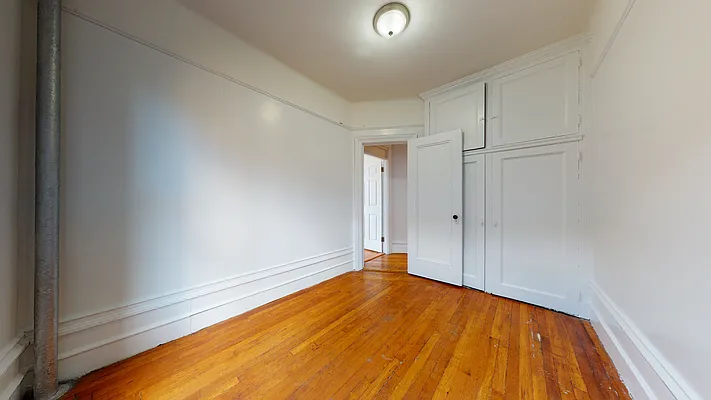 Rented by Bond New York | media 11