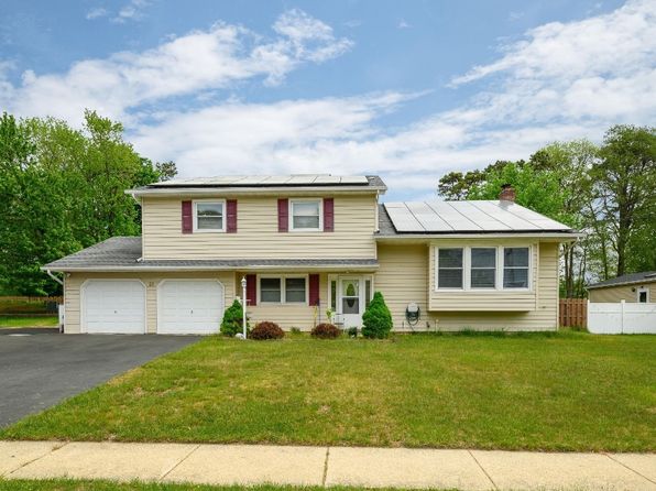 23 Pepperridge Rd
