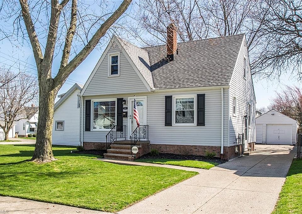 1st image of 3195 W 142nd St