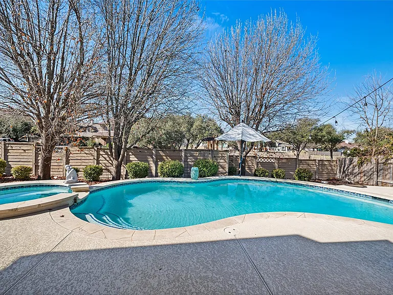 2112 Bandera Path — Photo 28