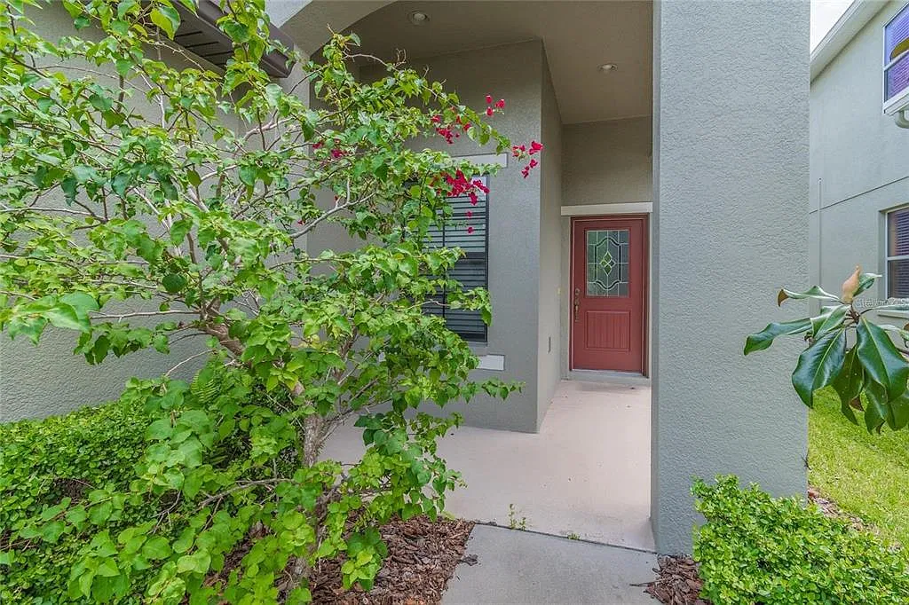 4 bed, 2.0 bath, 1486 sqft, $2,550 — Photo 2