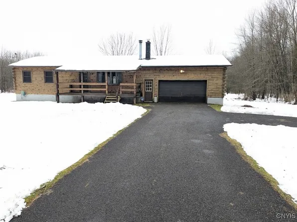 5446 Streun Rd, Lee Center, NY 13363