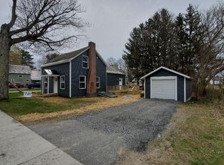 14 4th St, Fair Haven, VT 05743
