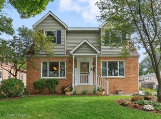 1029 Webster Ave, Wheaton, IL 60187