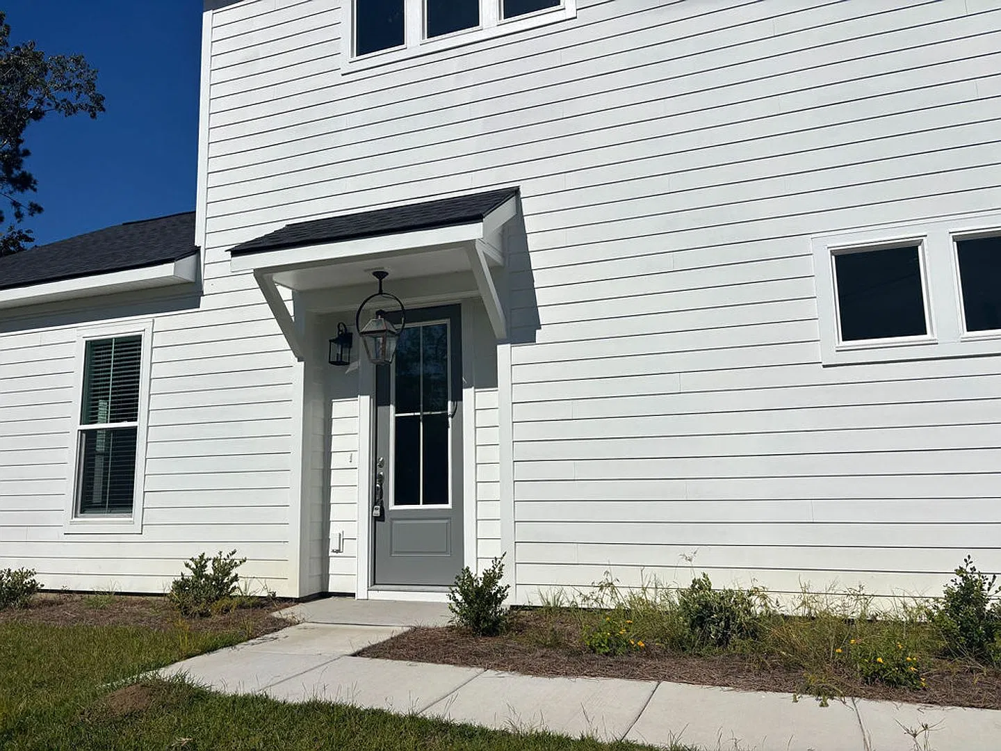 Available December 8th. Beautiful 3 BR/2.5 BA New Construction Available in Verdier Pointe! — Photo 3
