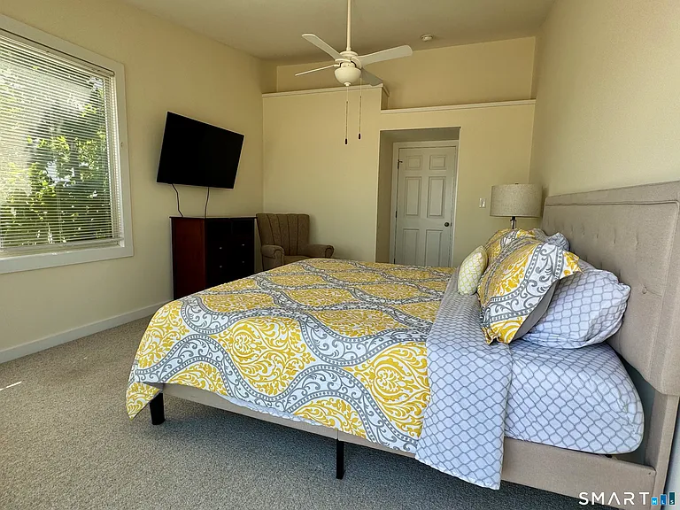 75 Milford Point Rd — Photo 24