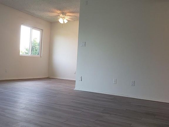 3rd image of 12710 Mitchell Ave APT 6