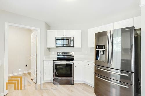 5th image of 2769 Southpark Blvd SW