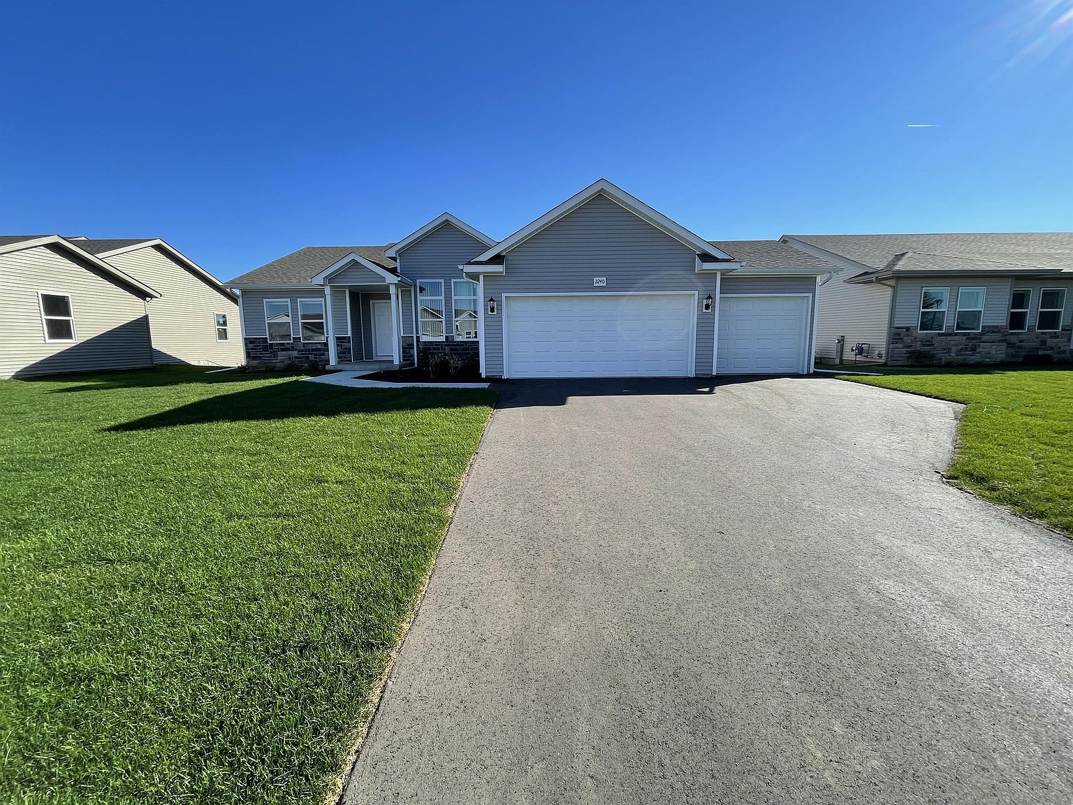 2240 James Kelly Ln, Beloit, WI 53511 Zillow