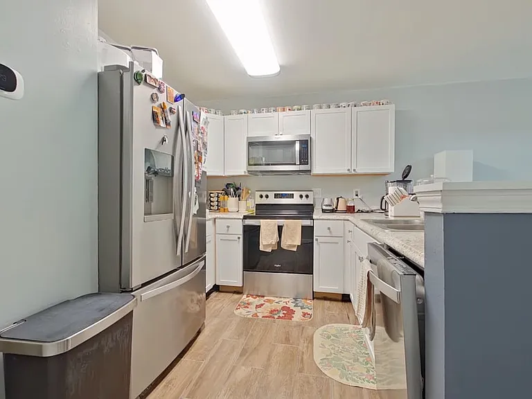 644 Carnathan Ct — Photo 6