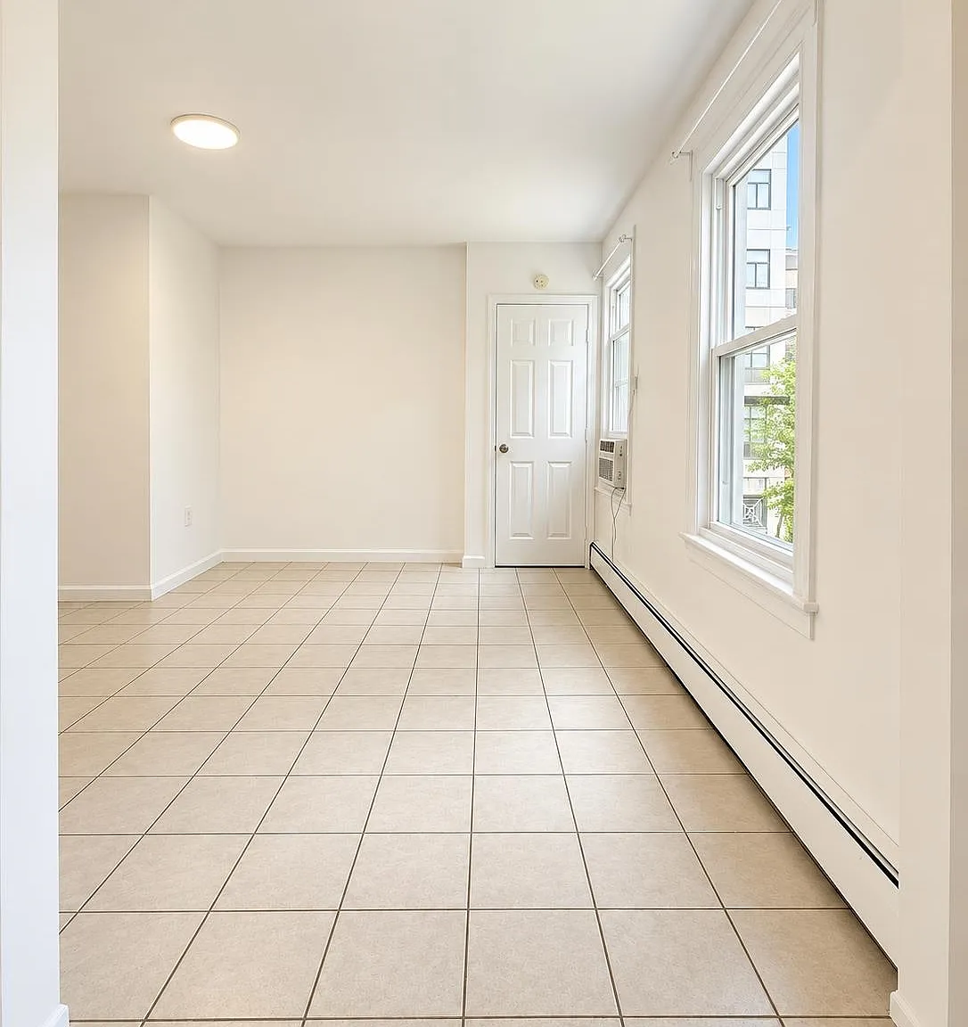 1 bed, 1.0 bath, $2,150 — Photo 4