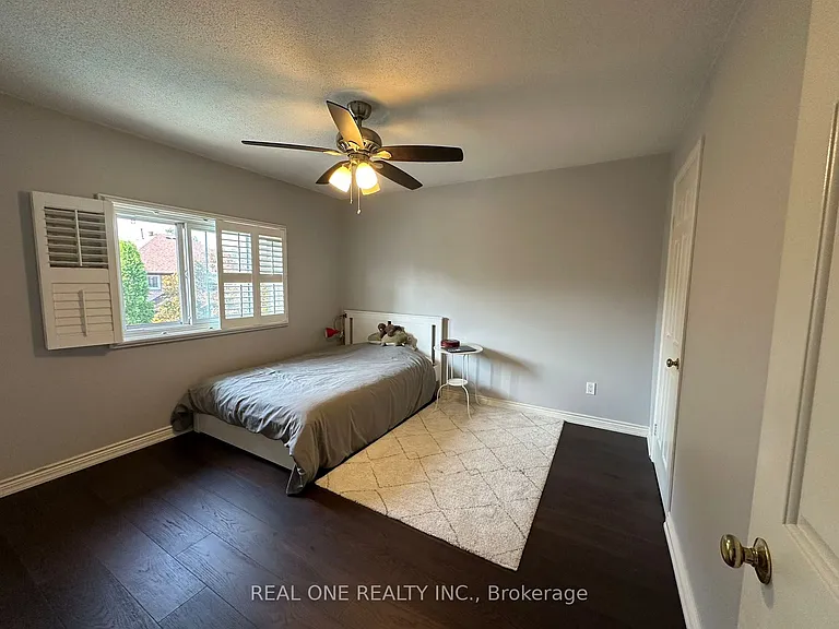 3944 Glamis Ct — Photo 9