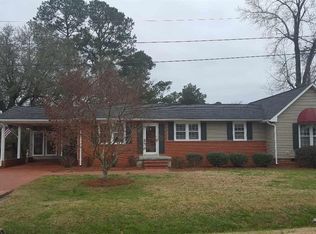 47 Fairview Village Rd, Dunn, NC 28334