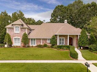 13736 Clarendon Dr, Baton Rouge, LA 70810