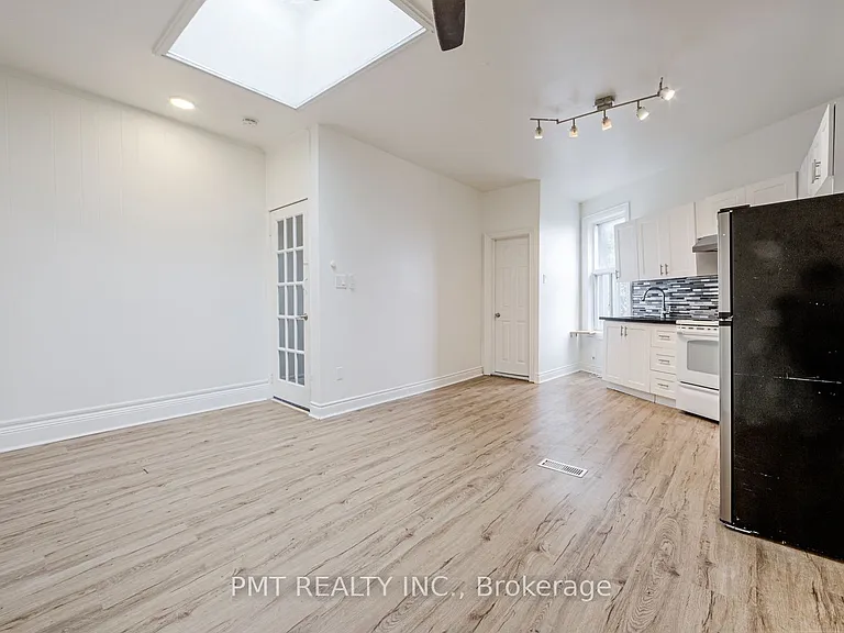 2045 Davenport Rd #UPPER — Photo 8