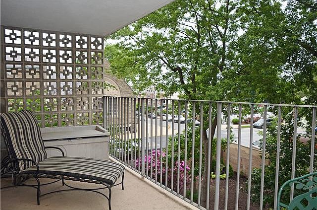 This is a beautiful spot to relax and enjoy!