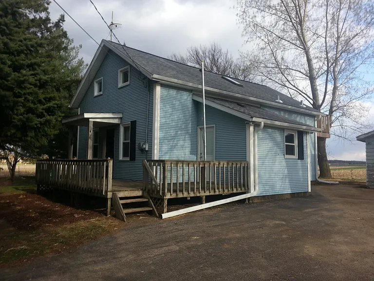 9001 Old Sauk Rd — Photo 25