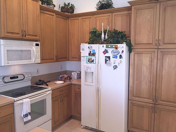 Home For Sale In Cascades