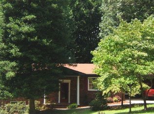 4811 Hollyridge Dr, Raleigh, NC 27612