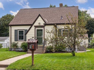 928 Iowa Ave W, Saint Paul, MN, 55117