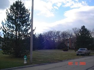 1610 W Broadmoor Ln, Marshall, MO 65340