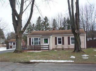 220 Maple Dr, Oneida, NY 13421