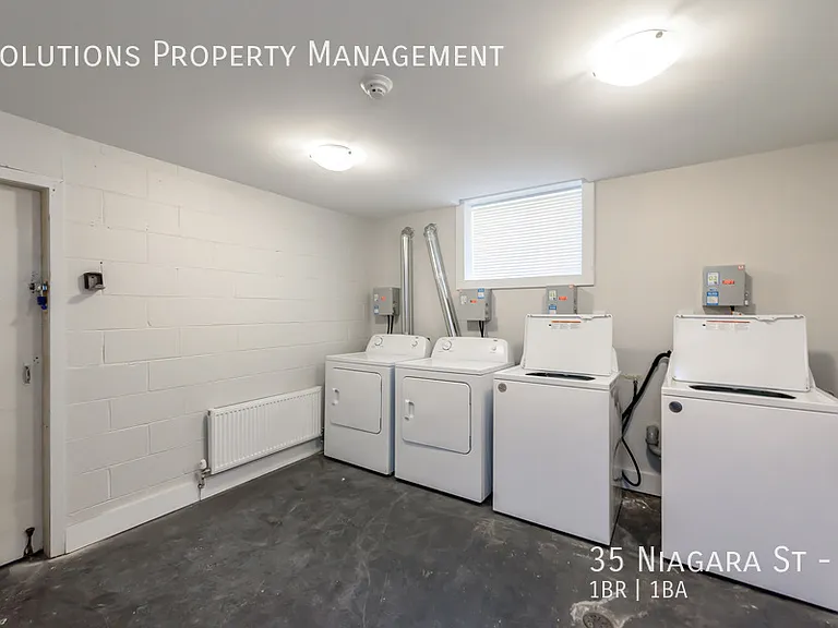 35 Niagara St #8 — Photo 7