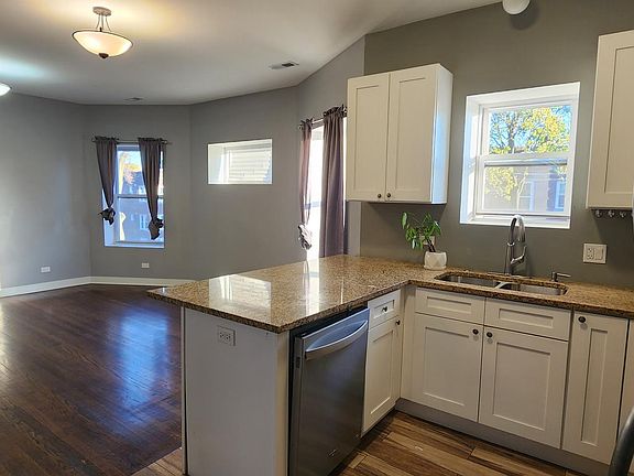 3rd image of 1100 N Massasoit Ave #2