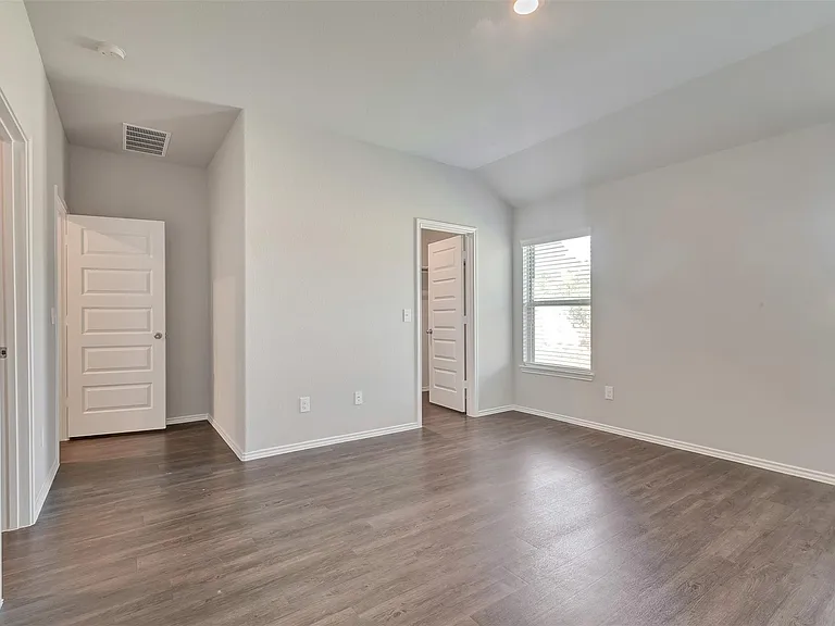 261 Gallant Front Ln — Photo 26