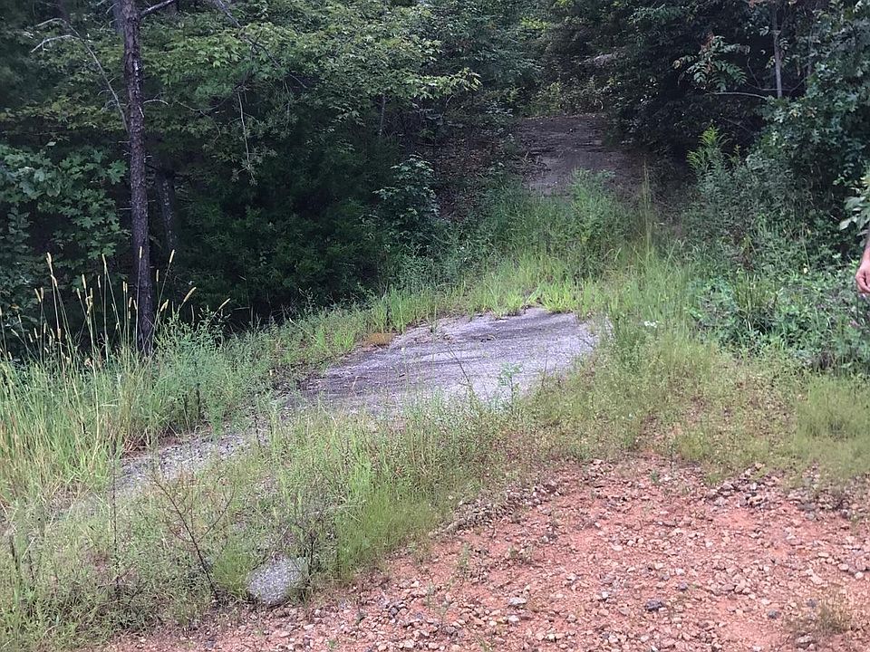 2nd image of 235 Goforth Rd