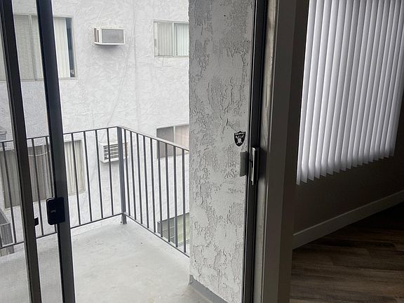 5th image of 1234 N Edgemont St #313