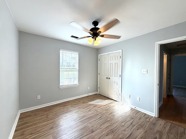 476 Connemara Trl — Photo 15