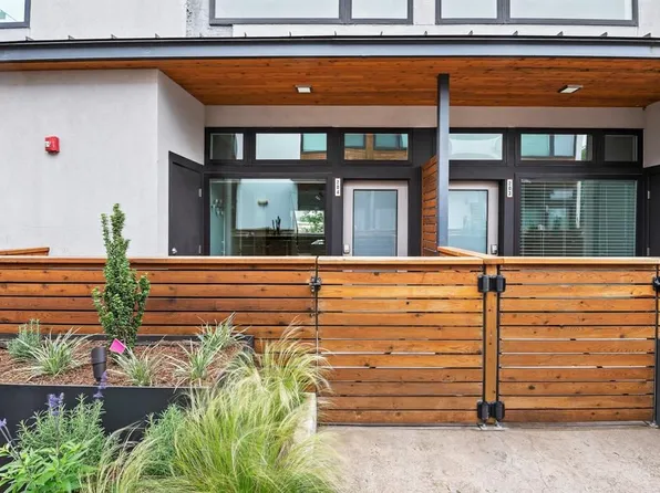 2002 E 7th St APT 204, Austin, TX 78702