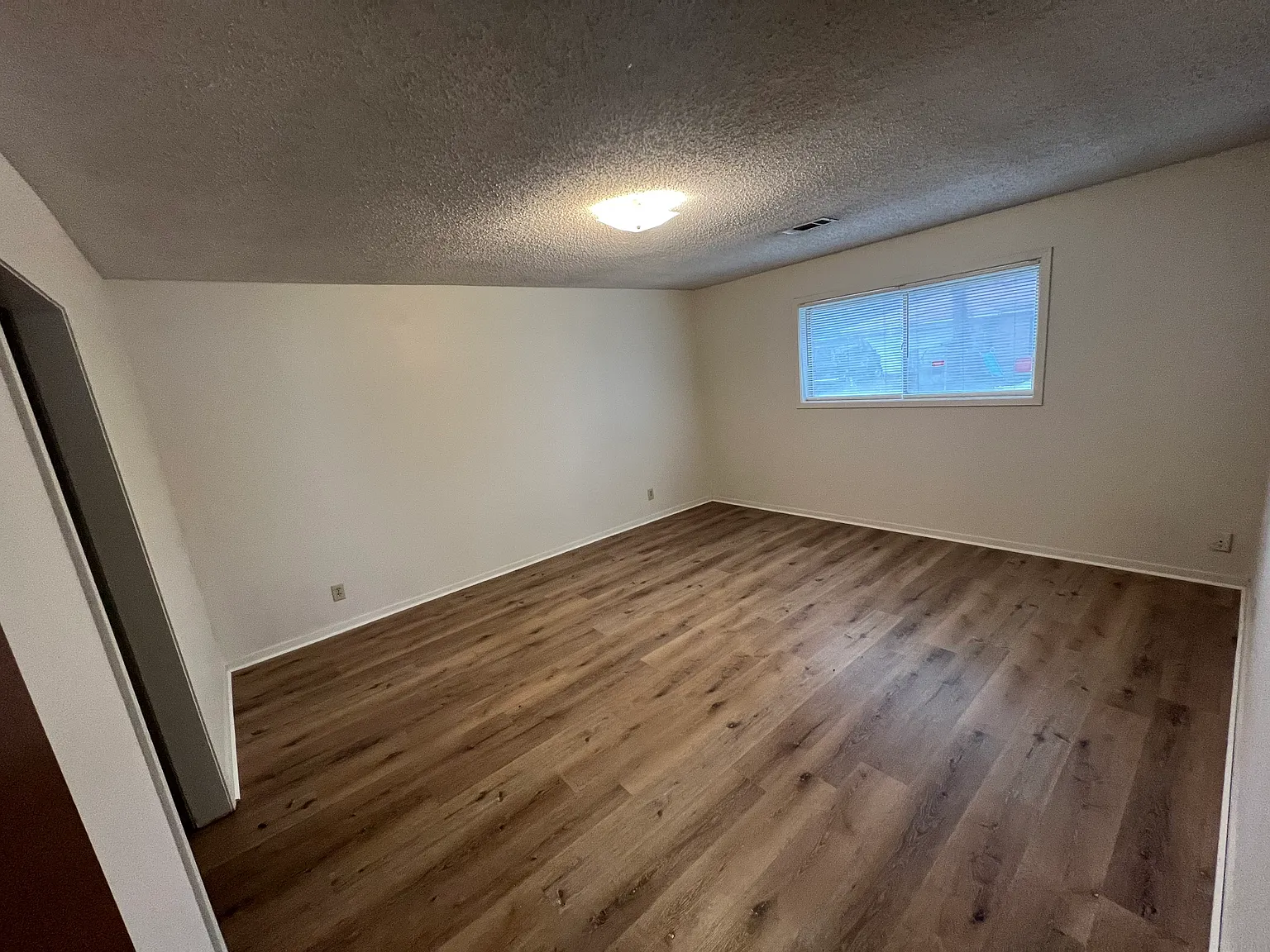 2 bed, 1400 sqft, $1,435 — Photo 3