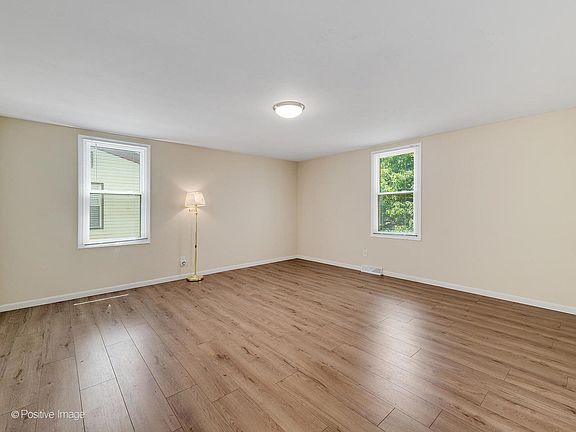 4th image of 4330 Dubois Blvd