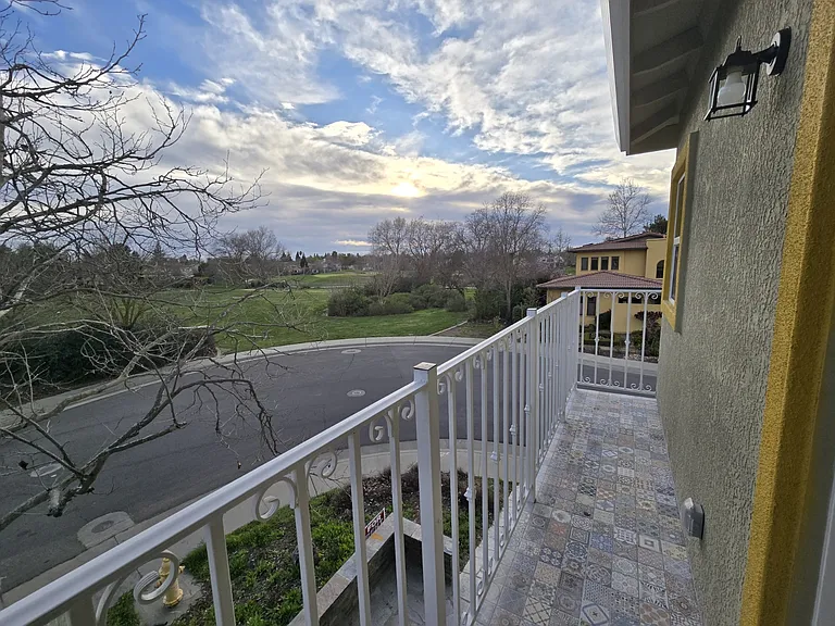 2605 Bonnard St #2607 — Photo 17