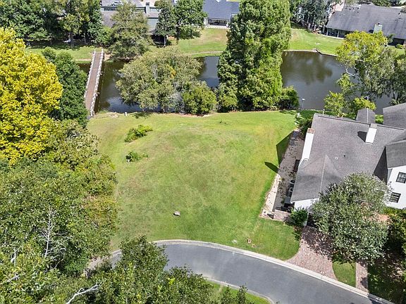 3rd image of 1211 Thoreau Dr