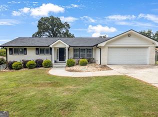 497 Dicks Ct NW, Lilburn, GA 30047