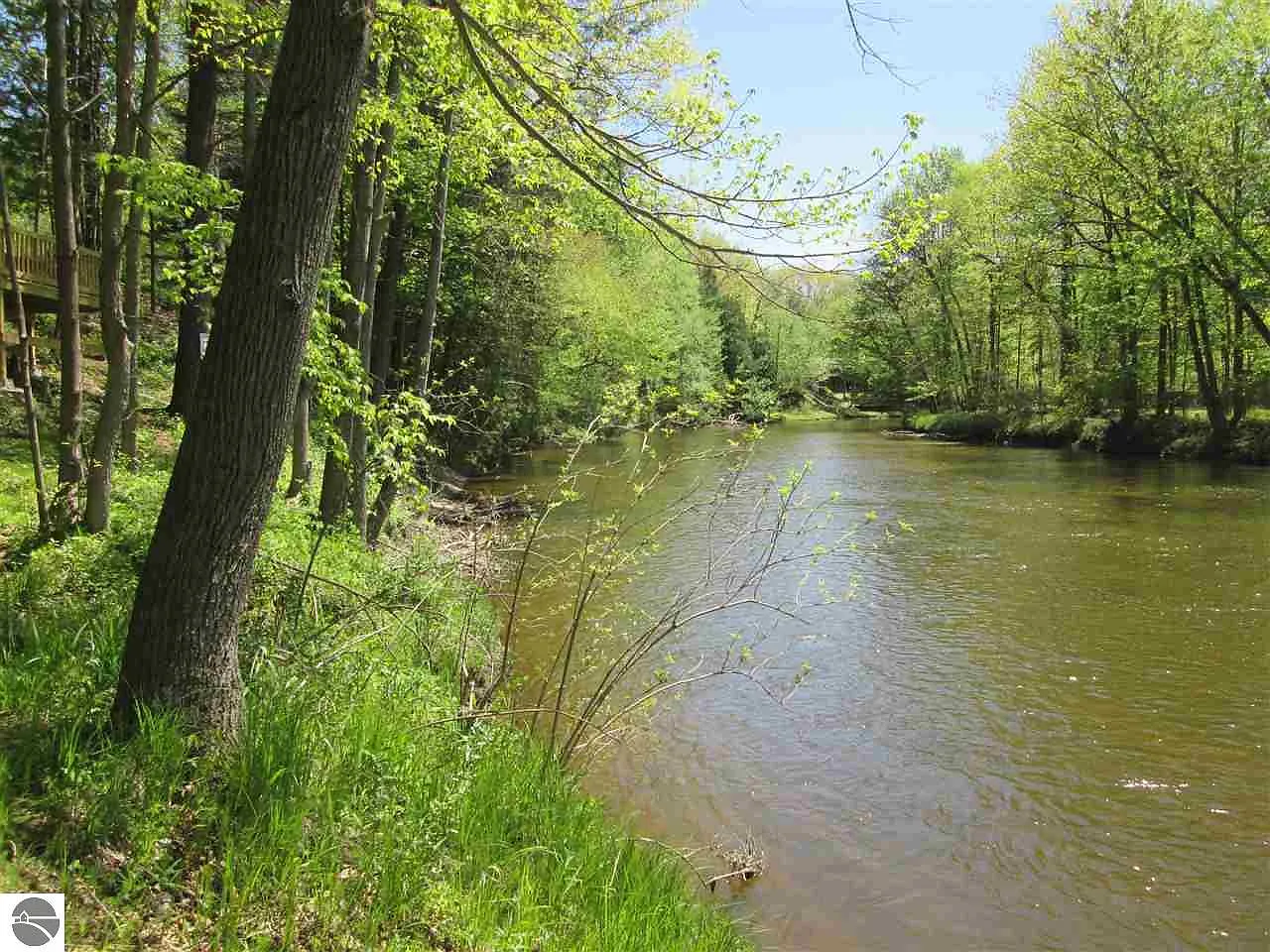 10200 E River Rd photo 1
