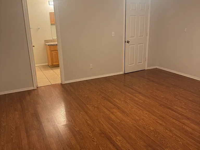 1627 W Teal Ct #2 — Photo 3