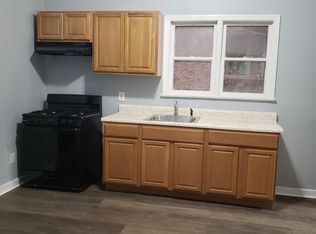 125 5th St #1, Elizabeth, NJ 07206